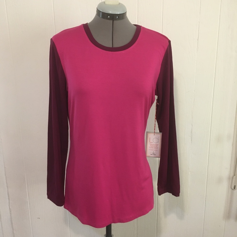 NWT lizzie driver long sleeve top size M